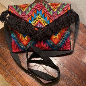 Artesanal purse